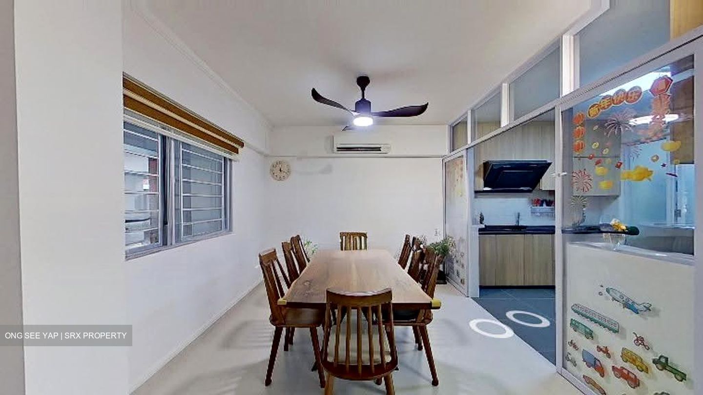 Blk 853 Hougang Central (Hougang), HDB Executive #625333841